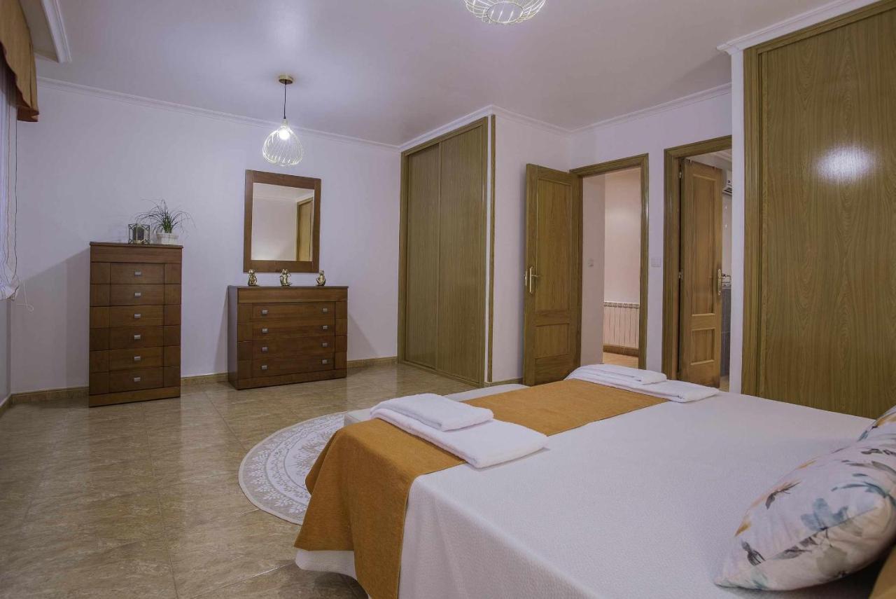 Apartamento En Raxo Pontevedra Ngoại thất bức ảnh